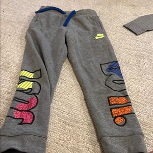 Nike Kids Gray Joggers with Multicolor Graphics size 7 (Suit)